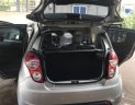 Chevrolet Spark   LT   2015 - Cần bán lại xe Chevrolet Spark LT 2015, màu bạc xe gia đình giá cạnh tranh