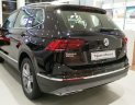 Volkswagen Tiguan 2018 - Bán VW Tiguan 2018 giao sớm tận cửa nhà, hỗ trợ vay 80%- LH 090.364.3659