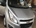 Chevrolet Spark   LT   2015 - Cần bán lại xe Chevrolet Spark LT 2015, màu bạc xe gia đình giá cạnh tranh