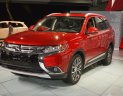 Mitsubishi Outlander 2.0 2018 - Bán xe Mitsubishi Outlander 2.0 số tự động, 807 triệu đồng, màu đỏ, hỗ trợ cho vay 80% giá trị xe