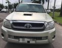 Toyota Hilux 2011 - Bán xe Toyota Hilux sản xuất 2011, màu bạc số sàn