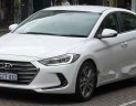 Hyundai Elantra 2017 - Bán xe Hyundai Elantra sản xuất năm 2017, màu trắng  