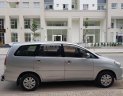 Toyota Innova G 2009 - Bán ô tô Toyota Innova sản xuất 2009 MT, màu bạc, gia đình sử dụng mới 98% xe