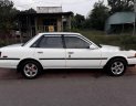 Toyota Camry 1988 - Bán Toyota Camry sản xuất năm 1988, màu trắng số sàn