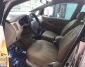 Toyota Innova  J 2010 - Bán xe Toyota Innova J lên G 2010 màu bạc 7 chỗ, dàn lạnh rất lạnh, nội thất ốp gỗ ghế da