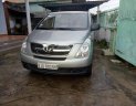 Hyundai Starex  MT 2015 - Cần bán lại xe Hyundai Starex MT năm sản xuất 2015, màu bạc, xe gia đình sử dụng nên còn mới 99%