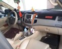 Toyota Fortuner  V 2011 - Cần bán gấp Toyota Fortuner đời 2011, màu bạc chính chủ