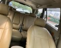 Toyota Innova G 2010 - Vợ chồng chị Thu cần bán Innova G 2010 màu bạc