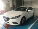 Mazda 3 2017 - Bán ô tô Mazda 3 đời 2017, màu trắng, giá chỉ 645 triệu