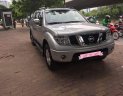 Nissan Navara   2011 - Cần bán gấp Nissan Navara sản xuất năm 2011, màu bạc số sàn