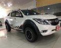 Mazda BT 50 2.2L 4x4MT 2017 - Bán Mazda BT 50 2.2 4x4 2017, màu trắng, nhập khẩu, 575tr