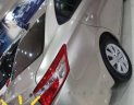 Toyota Vios E 2016 - Cần bán lại xe Toyota Vios E sản xuất 2016, màu bạc số sàn, giá tốt