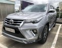 Toyota Fortuner 2.7 AT 2017 - Cần bán gấp Toyota Fortuner 2.7 AT năm sản xuất 2017, màu bạc  