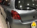 Toyota Yaris   2010 - Cần bán Toyota Yaris năm sản xuất 2010, màu bạc, nhập khẩu nguyên chiếc số tự động