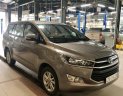 Toyota Innova 2016 - Cần bán xe Toyota Innova đời 2016, màu nâu