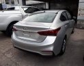 Hyundai Accent  MT 2018 - Bán Hyundai Accent MT đời 2018, màu bạc, giao xe sớm