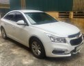 Chevrolet Cruze LT 2018 - Cần bán lại xe Chevrolet Cruze LT sản xuất 2018, màu trắng còn mới