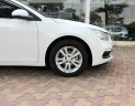 Chevrolet Cruze LT 2017 - Bán xe Chevrolet Cruze LT sản xuất năm 2017, màu trắng, giá chỉ 475 triệu