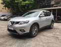 Nissan X trail 2.0SL 2016 - Cần bán xe Nissan X trail 2.0SL sản xuất 2016, màu bạc chính chủ, giá 826tr