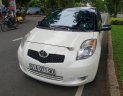 Toyota Yaris 1.5 2007 - Cần bán Toyota Yaris 1.5 đời 2007, màu trắng, nhập khẩu số tự động 