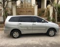 Toyota Innova 2.0G 2011 - Cần bán Toyota Innova 2.0G đời 2011, màu bạc, xe gia đình