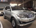 Toyota Fortuner 2.5G 2013 - Bán Toyota Fortuner G 2.5MT màu bạc, máy dầu, số sàn, sản xuất 2013 mẫu mới