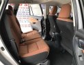 Toyota Innova 2.0E 2016 - Cần bán gấp Toyota Innova 2.0E năm 2016, màu bạc 