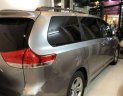 Toyota Sienna   2010 - Bán Toyota Sienna năm sản xuất 2010 chính chủ