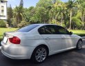 BMW 3 Series 320i 2010 - Gia đình cần bán BMW 320i trùm mền ít đi, sản xuất 2010, màu trắng