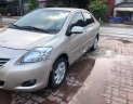 Toyota Vios E 2011 - Bán Toyota Vios E 2011, màu vàng xe gia đình  