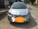 Toyota Vios  E   2011 - Cần bán lại xe cũ Toyota Vios E năm 2011, màu bạc