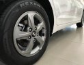 Hyundai Elantra 1.6 MT 2018 - Bán xe Hyundai Elantra 1.6 MT đời 2018, màu trắng 