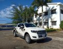 Ford Ranger XLS 2.2L 4x2 AT 2016 - Bán Ford Ranger XLS 2.2L 4x2 AT sản xuất năm 2016, màu trắng, nhập khẩu số tự động giá cạnh tranh