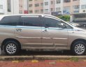 Toyota Innova E 2012 - Cần bán Toyota Innova E đời 2012, màu vàng cát, số sàn