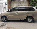 Toyota Innova V 2013 - Bán xe Toyota Innova V năm 2013, màu vàng số tự động