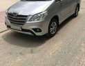 Toyota Innova 2015 - Gia đình bán Toyota Innova đời 2015, màu bạc 