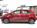 Hyundai Grand i10 1.2AT 2018 - Bán Hyundai I10 1.2AT 5 cửa đỏ có ESC, tặng ngay bảo hiểm vật chất trong tháng này