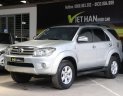 Toyota Fortuner G 2.5MT 2011 - Bán ô tô Toyota Fortuner G 2.5MT đời 2011, màu bạc