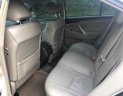 Toyota Camry 2.4G 2010 - Bán Toyota Camry 2.4G đời 2010, màu bạc, giá chỉ 655 triệu