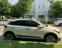 Hyundai i20 Active 2016 - Cần bán Hyundai i20 Active sản xuất 2016, màu trắng, xe nhập
