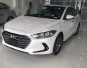 Hyundai Elantra   1.6 AT  2018 - Bán Hyundai Elantra 1.6 AT năm sản xuất 2018, màu trắng, giá 620tr