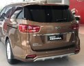 Kia Sedona 2018 - Bán xe Kia Sedona năm sản xuất 2018, màu nâu