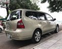 Nissan Grand livina 2012 - Cầmàu vàng số sàn