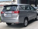 Toyota Innova 2.0E MT 2018 - Bán Toyota Innova 2018 model 2019