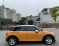 Mini Cooper G 2016 - Cần bán gấp trả nợ xe Mini Cooper đời 2016, màu vàng, tự động full option