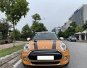 Mini Cooper G 2016 - Cần bán gấp trả nợ xe Mini Cooper đời 2016, màu vàng, tự động full option