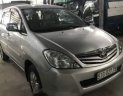 Toyota Innova G 2010 - Gia đình bán xe Toyota Innova G 2010, màu bạc