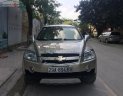 Chevrolet Captiva LT 2009 - Bán ô tô Chevrolet Captiva LT 2009, xe gia đình công chức sử dung cẩn thận, còn rất mới