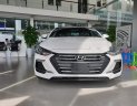 Hyundai Elantra 2018 - Bán xe Hyundai Elantra sản xuất năm 2018, màu trắng giá cạnh tranh