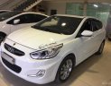 Hyundai Avante 2014 - Bán ô tô Hyundai Avante sản xuất 2014, số sàn, màu trắng, 385 triệu, xe nhập